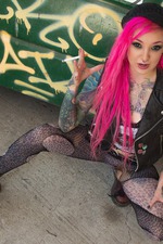 Kelsi Is A Pink-haired Gutter Punk 01