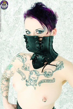Hot Goth In Mask 01