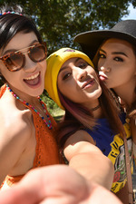 Three Sexy Hichhiker Girls 05