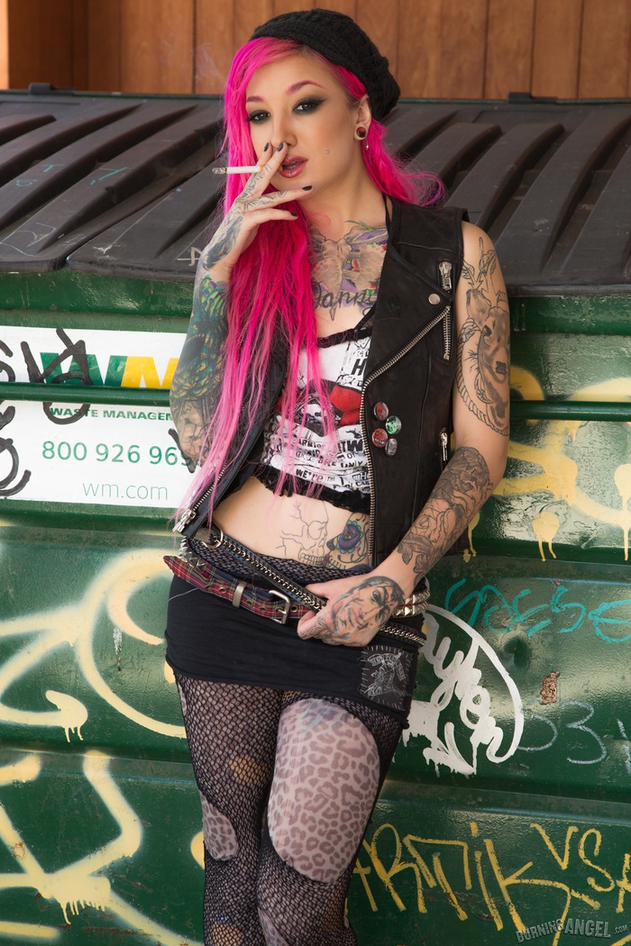 Kelsi Is A Pink-haired Gutter Punk