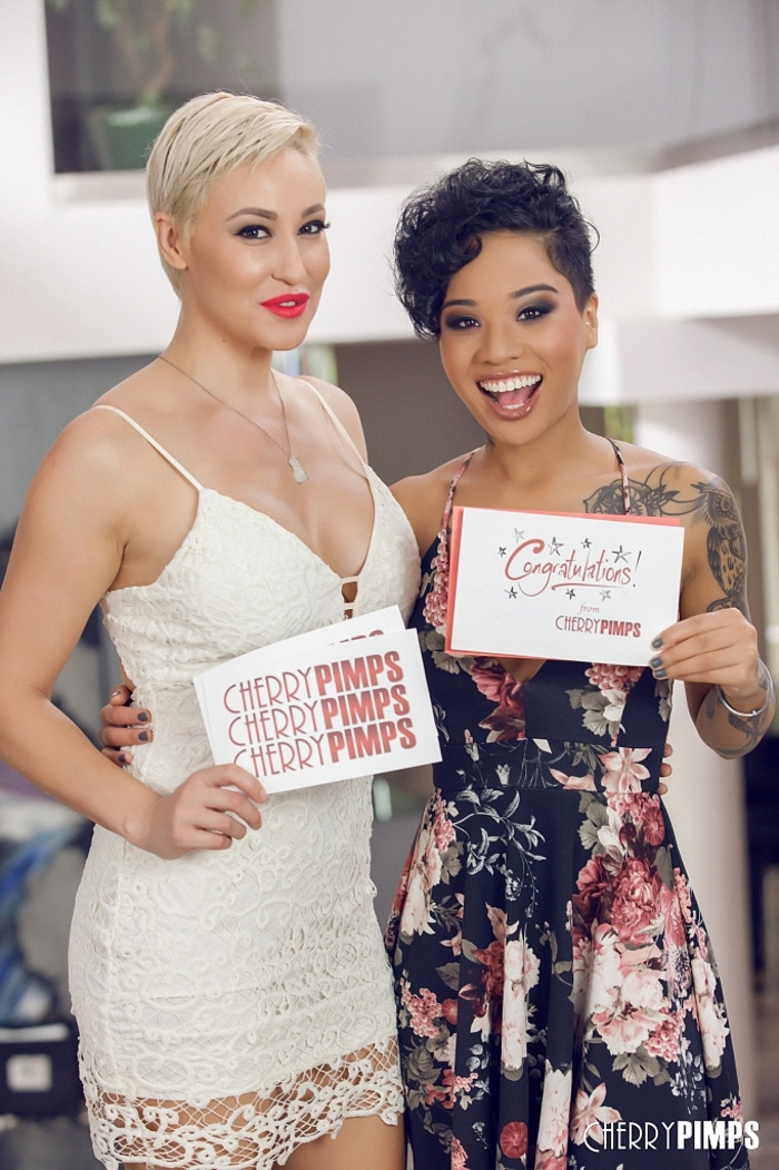 Interview with Honey Gold