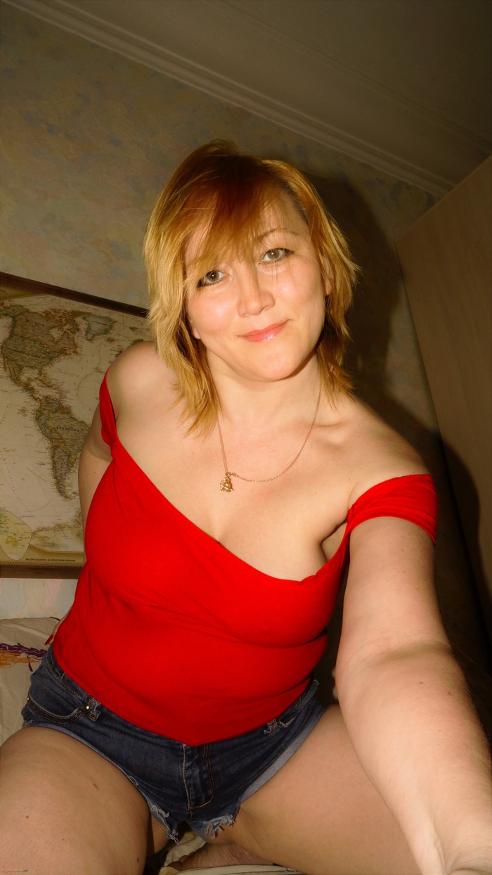 Lady La Perle In Selfshot Pics