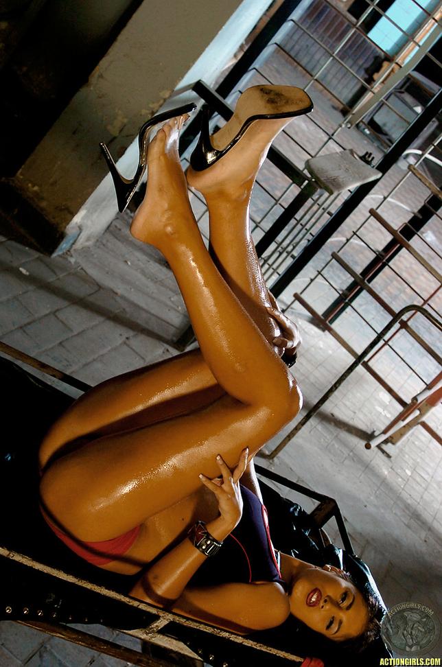 Crazy baby rips off her pants from herself