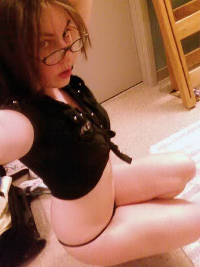Steamy amateur chicks