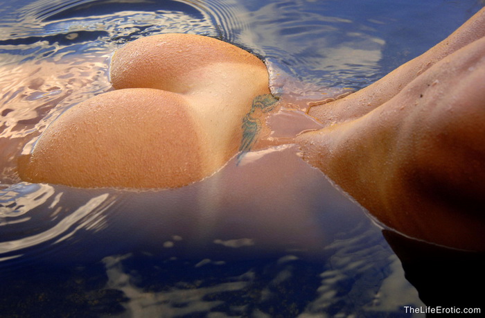 Maite is nice and wet in this gallery. 