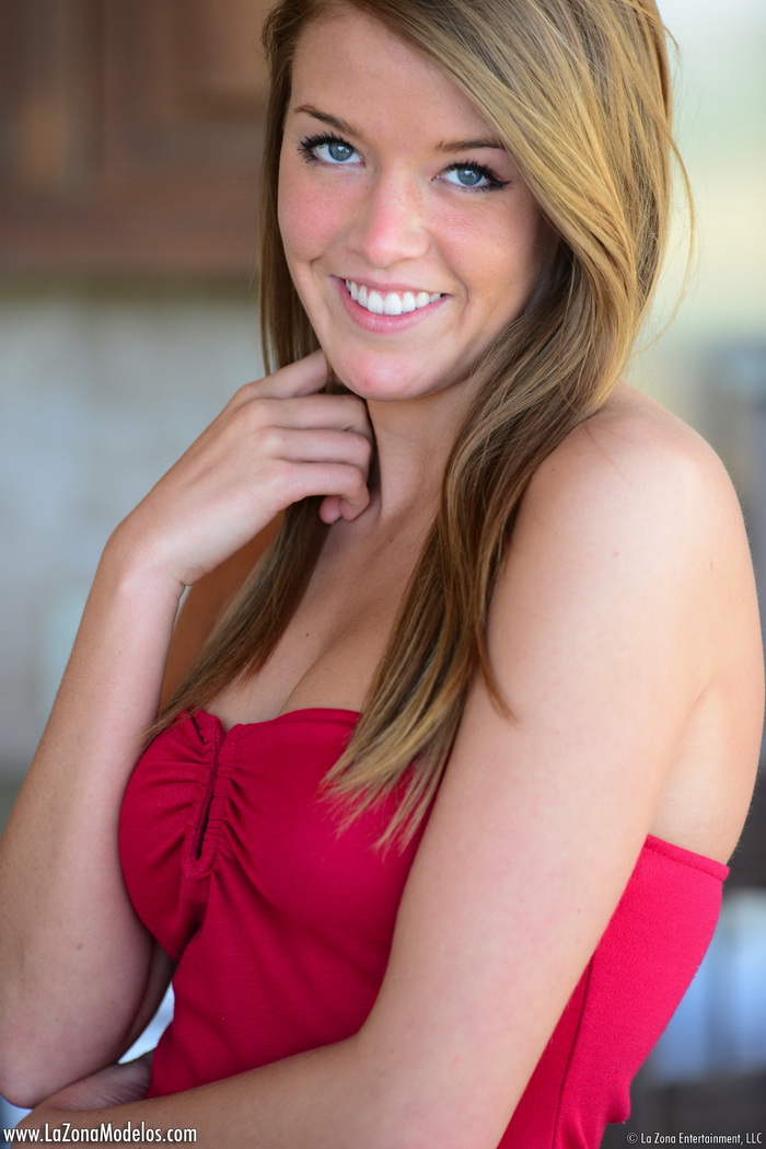 Sophia slips out of her tight red dress