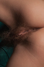 Natural Babe With Hairy Pussy 06